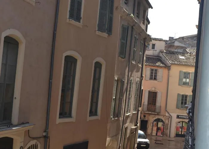 Au Coeur De L'ecusson * Nîmes